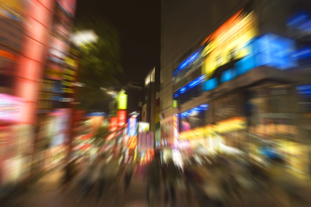 O tempo nas cidades passa cada vez mais rápido.