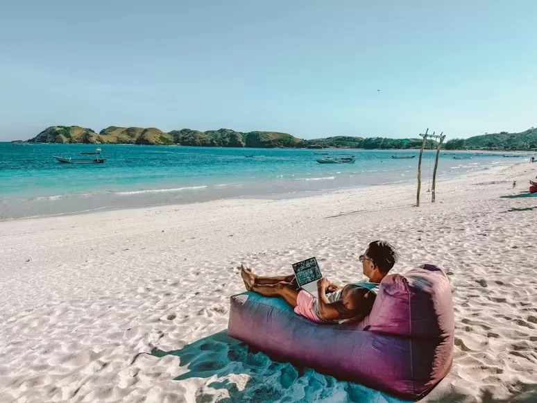 Blended travel e destinos de negócios: uma vantagem que não precisa ser construída